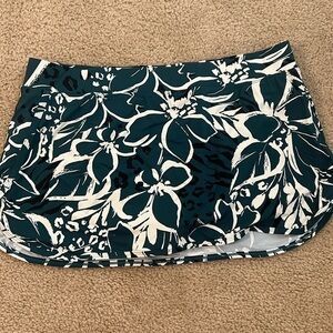Garnet Hill Women’s swim‎ skirt — sz 14 NWT